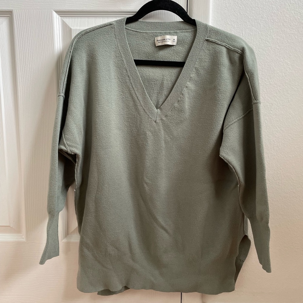 Women’s Abercrombie Sweater